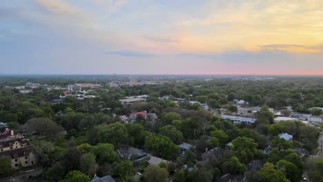 gainesville florida centro y universidad de florida amplia al atardecer