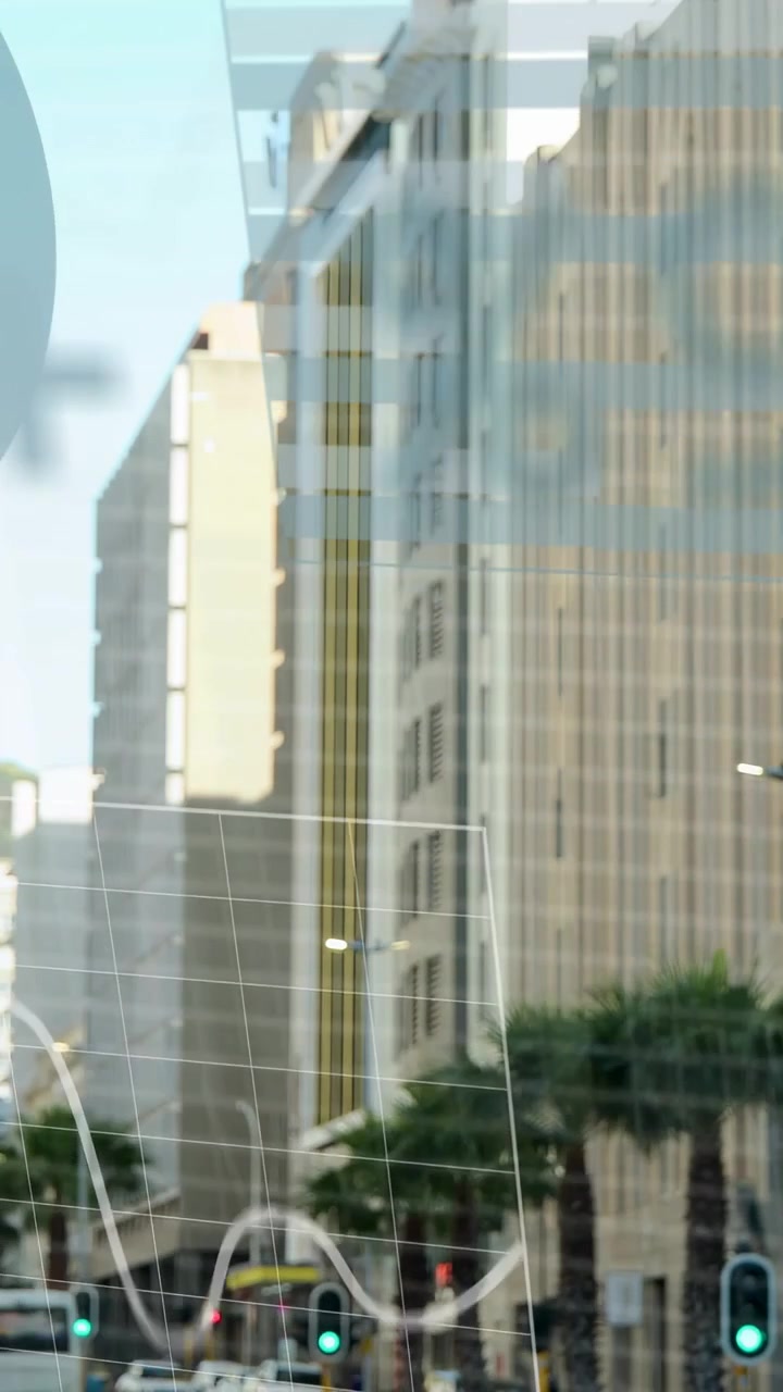 Video vertical: Superposición triangular que aparece, expandiéndose sobre una fachada y girando para revelar datos urbanos.