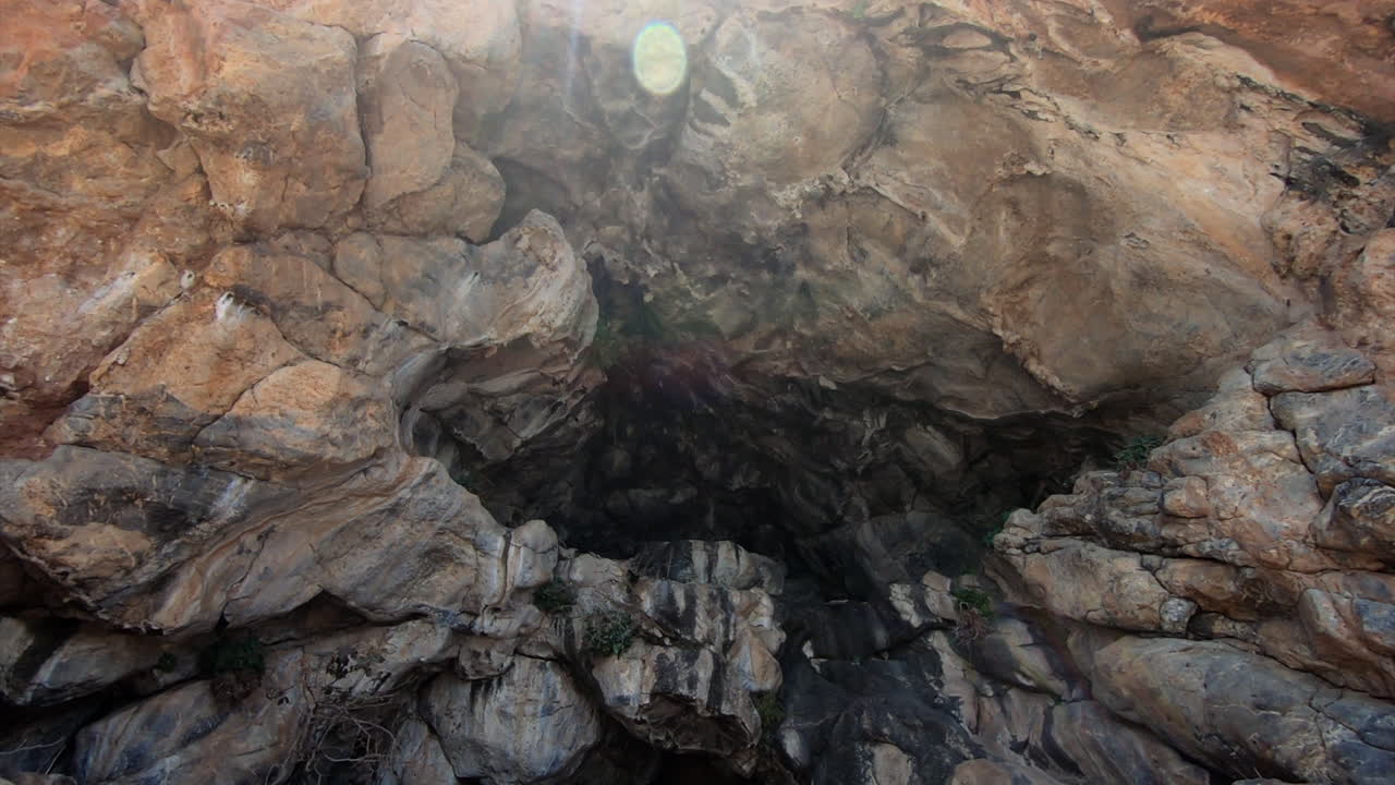 rocas en la playa, sougia a hora sfakion trekking en grecia