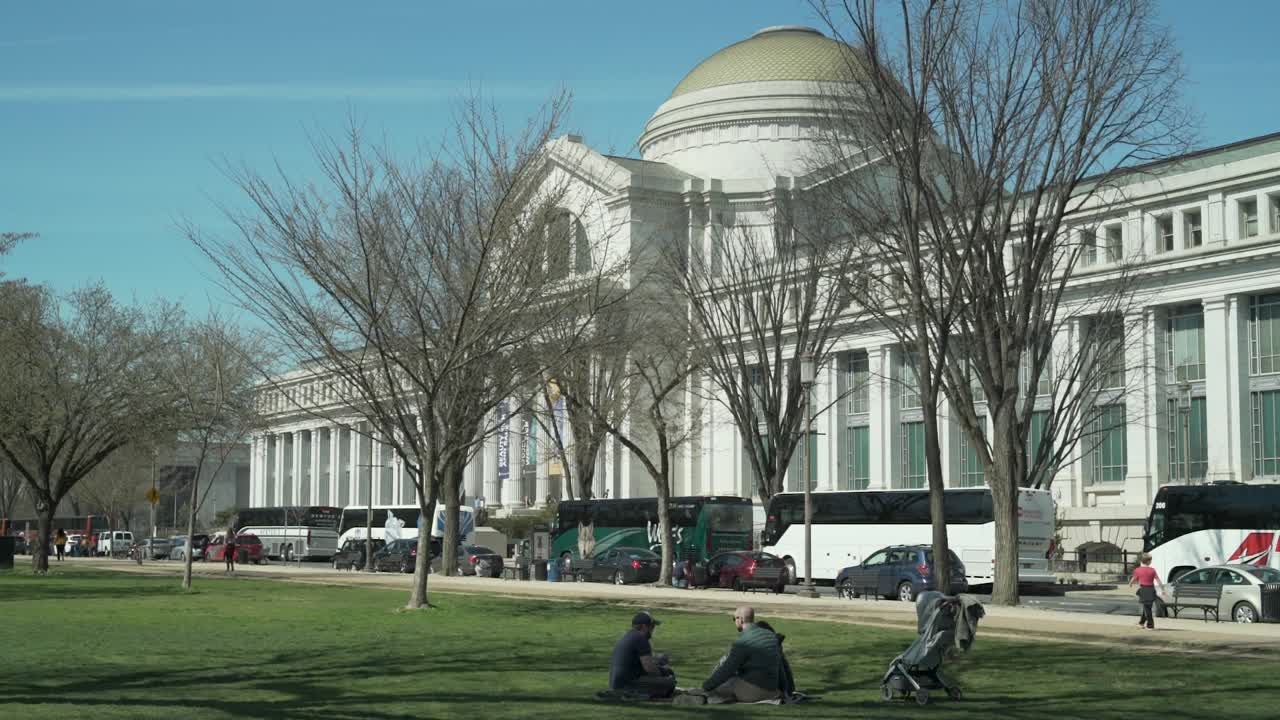 워싱턴 dc에 있는 스미소니언 연구소 박물관의 설립 샷