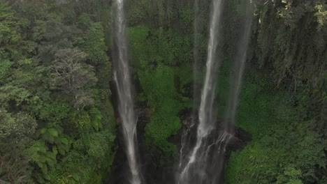 Eine-Sammlung-Von-Wasserfällen-Bali-Indonesien-2018