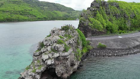 View-of-Cape-with-captain-Matthew-Flinders-monument-and-Indian-ocean,-Mauritius,-Africa