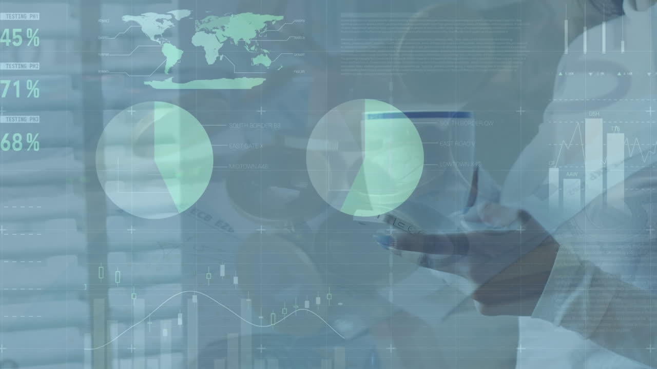 animación de datos financieros sobre las manos de una mujer caucásica usando un teléfono inteligente