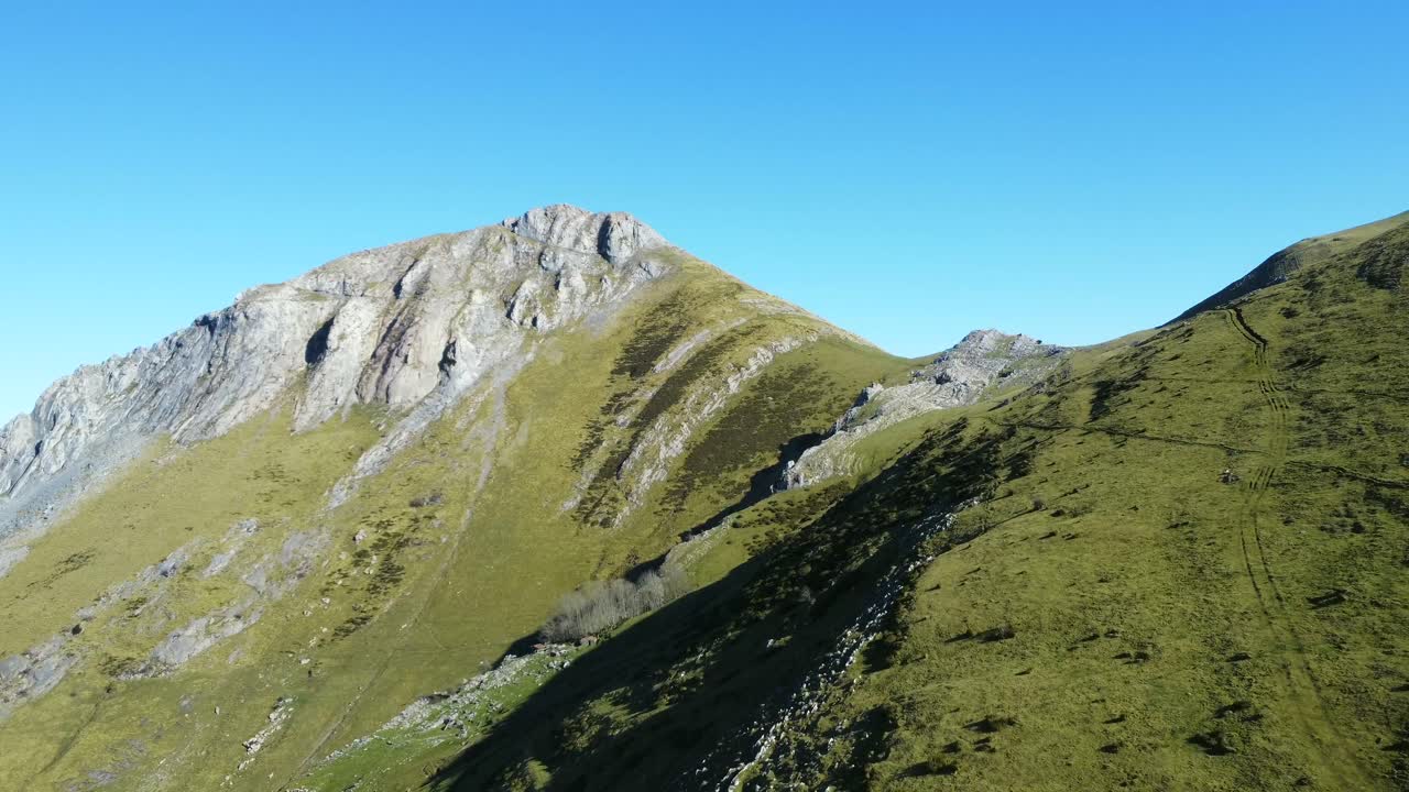 paisaje de las cadenas montañosas