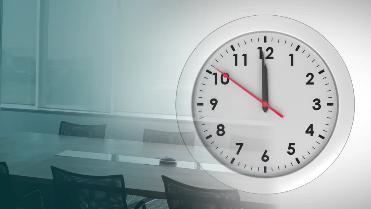 animación del reloj moviéndose sobre escritorios de oficina con sillas