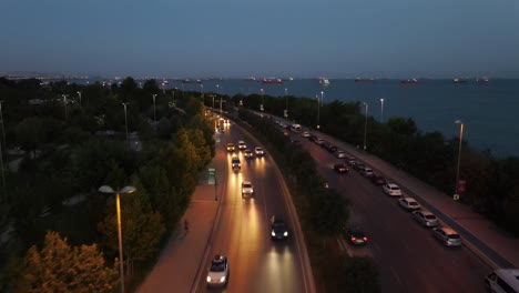 Nachtverkehr-Drohnenaufnahme-Aus-Der-Luft