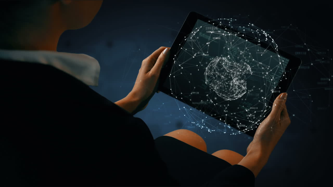 디지털 애니메이션을 가진 태블릿을 사용하는 사업가