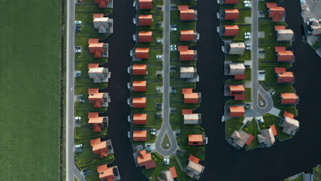 vista aérea del complejo vacacional waterstaete, ossenzijl, overijssel, países bajos - disparo de drone