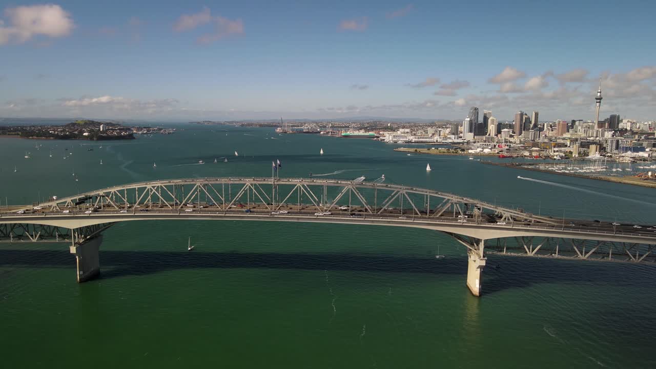 오클랜드 하버 브릿지 새들의 시야