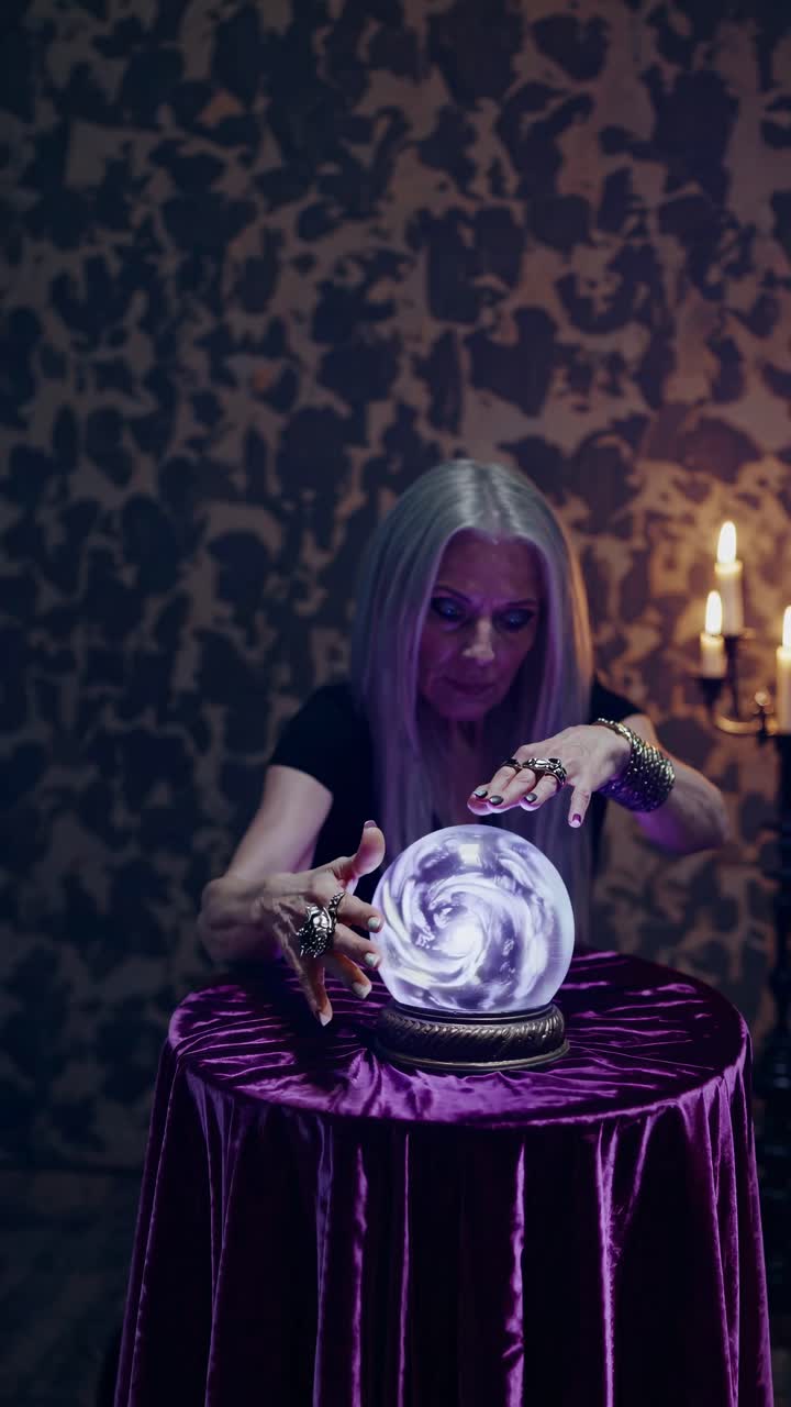 adivina con una bola de cristal