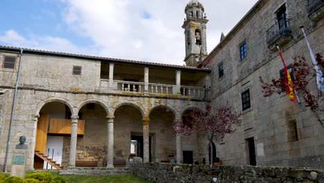 Markantes-Kloster-Santa-Maria-De-Junqueira-De-Espadanedo-In-Ourense,-Spanien