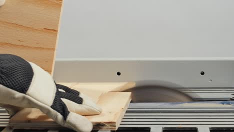 table saw cutting plywood