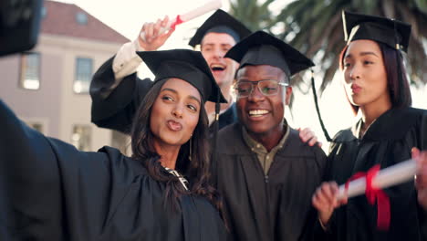 Happy-people,-selfie-and-graduation