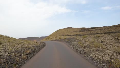 timanfaya, imágenes desde la carretera, parque natural volcánico de lanzarote