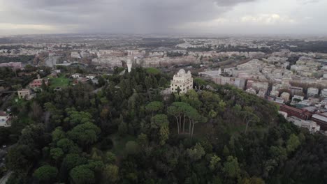 Atemberaubendes-Observatorium-In-Rom,-Italien,-Europa-Mit-Blick-Auf-Rom-Und-Das-Olympiastadion