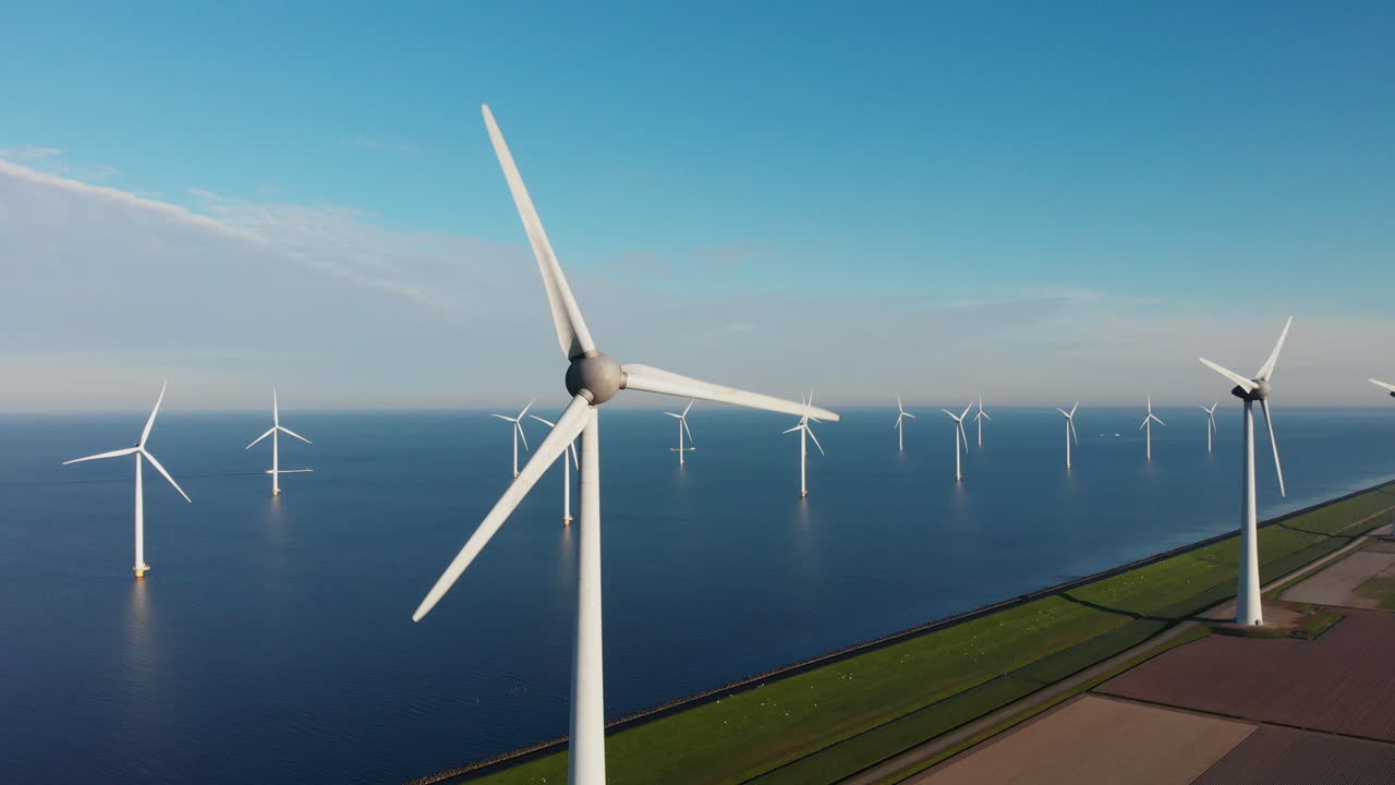 바다에서 재생 에너지를 생산하는 해상 풍력 터빈