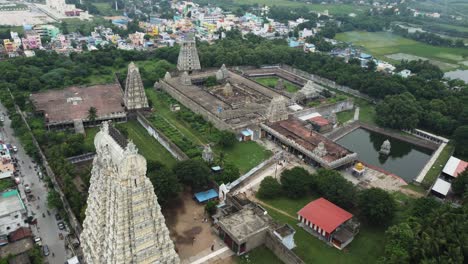 volar hacia el templo sri kanchi kamakshi amman en kanchipuram, tamil nadu