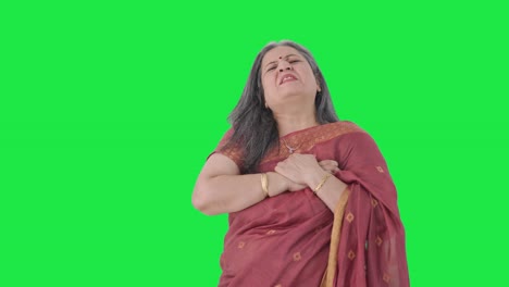 Sick-Indian-old-woman-having-a-Heart-attack-Green-screen