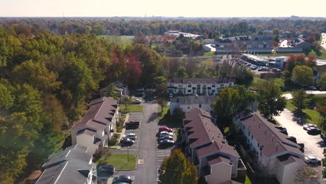 Tree-lined-neighborhood-of-town-homes-condos