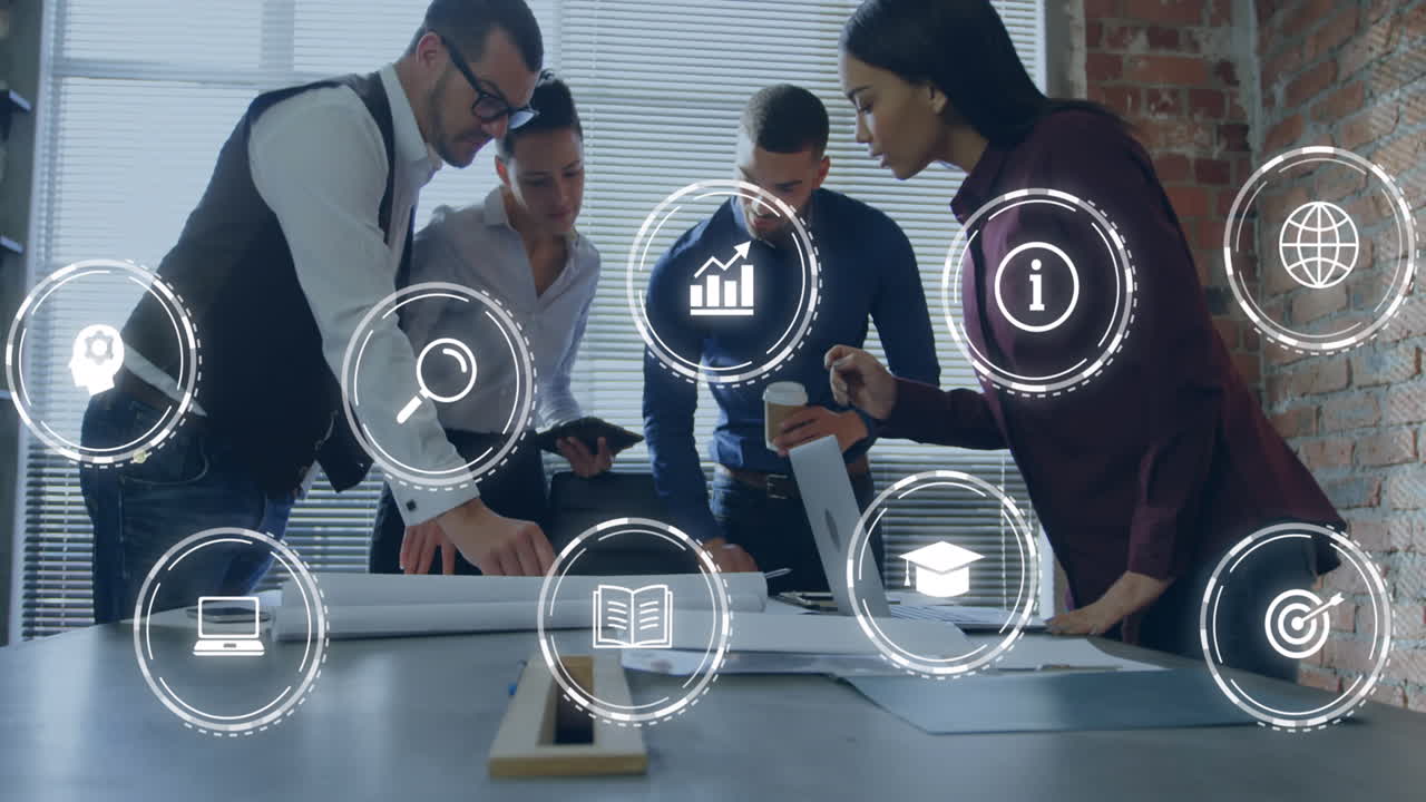 animación de iconos digitales contra diversos colegas discutiendo juntos sobre un plan en la oficina