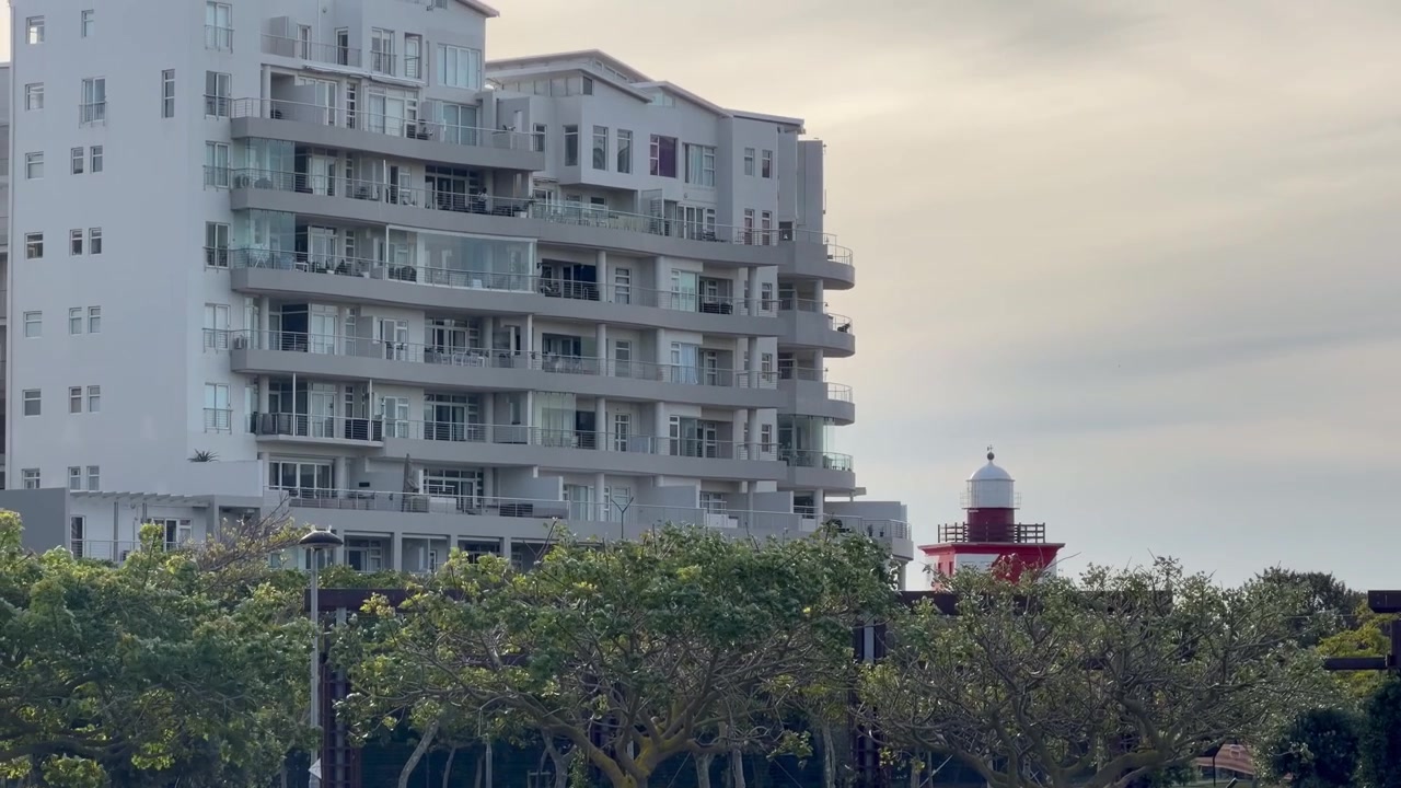 Edificio di lusso di alta qualità accanto al Faro di Mouille Point, vicino a Città del Capo, Sudafrica