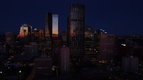 Antena-Del-Centro-De-Calgary-Al-Atardecer-O-Al-Amanecer-2