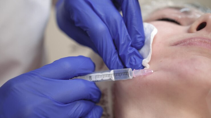 procedura di iniezioni facciali