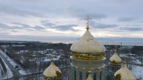 Aerial-establishing-view-of-orthodox-,-wide-drone-shot-moving-backward