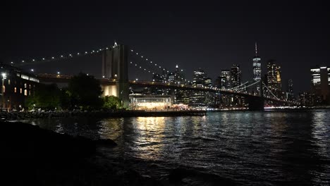 the brooklyn bridge from brooklyn at night