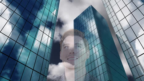 composición digital de hombre caucásico sonriendo contra edificios altos en el fondo