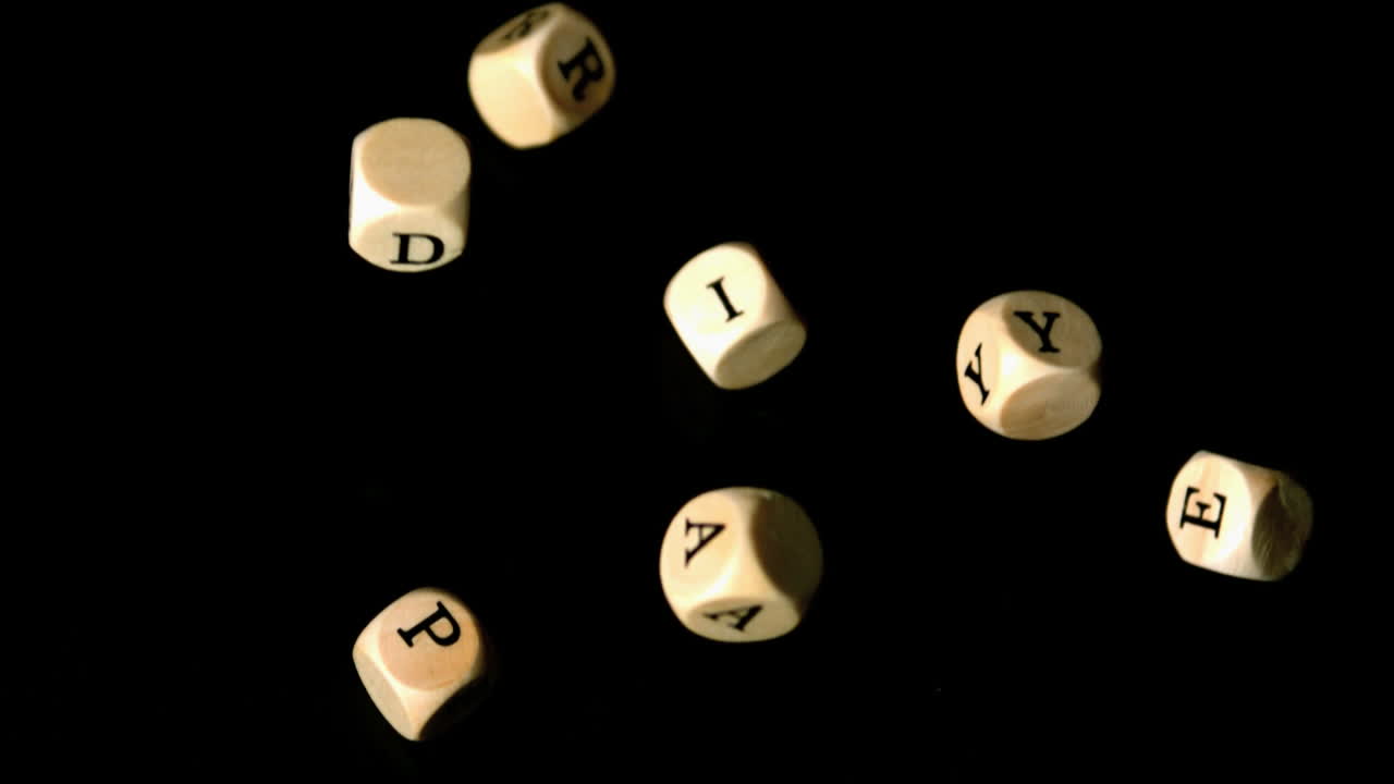 los dados del día del orgullo gay caen juntos.