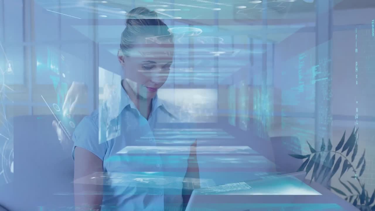 animación del procesamiento de datos sobre una doctora caucásica