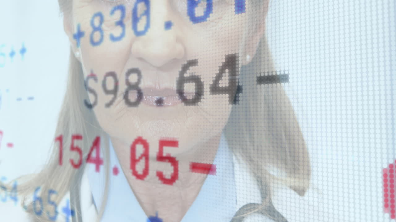 웃는 여성 의사를 통해 국제 금융 정보 인터페이스의 애니메이션