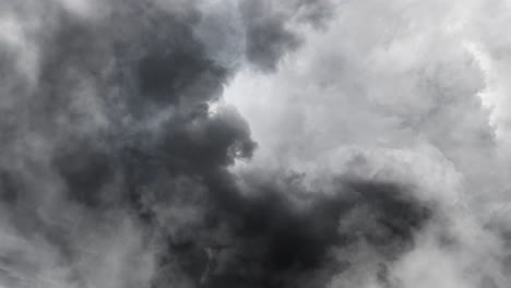 a thunderstorm that occurred in the sky with dark clouds