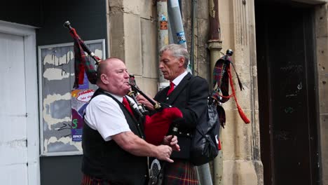 scottish bagpipe performers