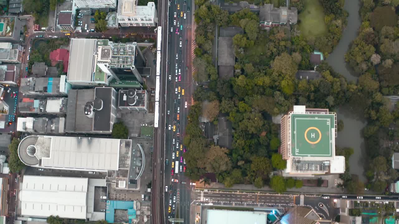 태국 방의 mbk에 있는 스카이워크의 공중 사진