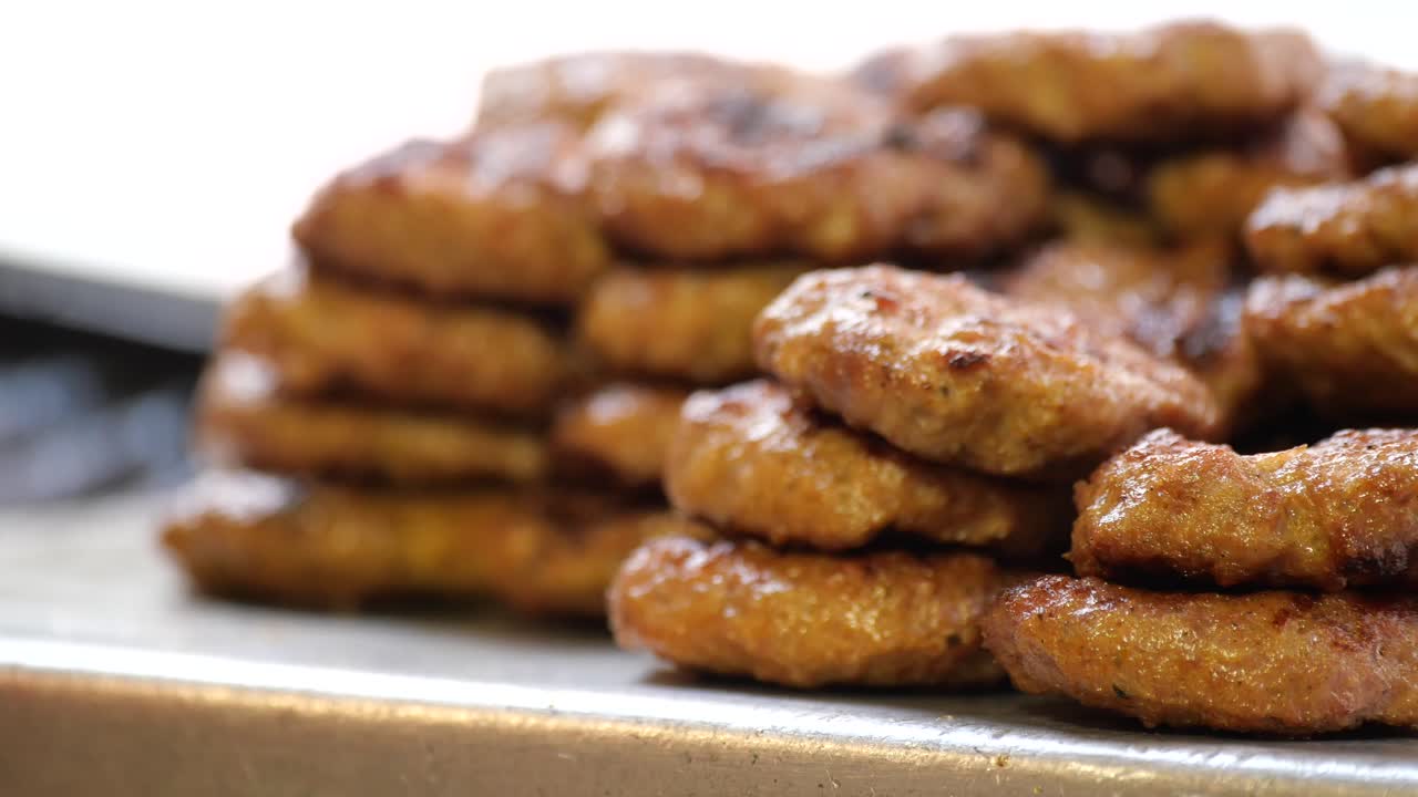 Grilled Turkish Meatballs (Köfte)