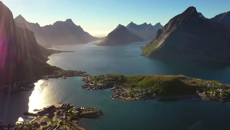 Reine-Lofoten-Ist-Ein-Archipel-In-Der-Grafschaft-Nordland,-Norwegen.