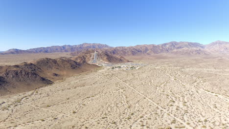 Power-station-in-the-middle-of-the-desert,-aerial-view-of-energy-generation-facility