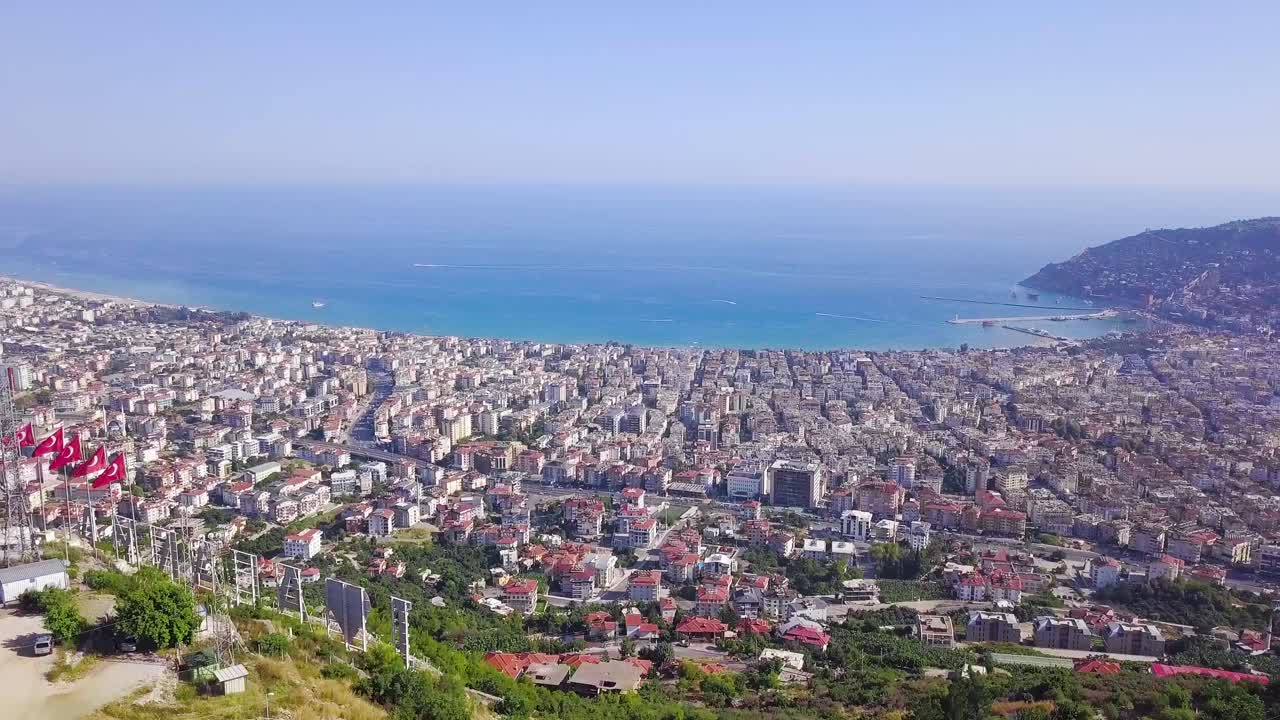 vista aérea de una ciudad costera turca