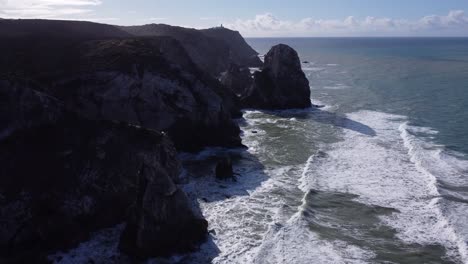 24 de 10 - imágenes de drones 4k de los lugares más bellos de la costa de lisboa - mirador de carneiro gps: 38