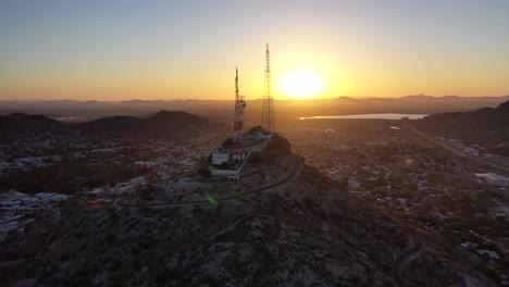 Aerial-view-of-mountain-within-the-city