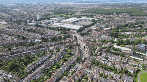 Highams-Park,-Este-De-Londres-Drone-Pov