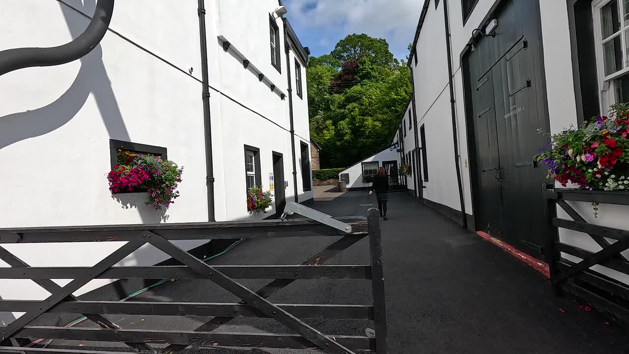 글래스고 (glasgow) 에 있는 글렌고인 (glengoyne) 증류소를 돌아다니며