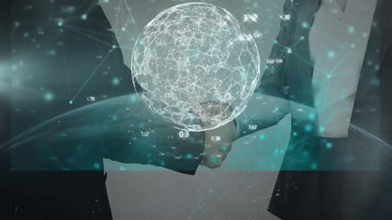 procesamiento de datos sobre la sección media de hombre de negocios y mujer de negocios estrechando la mano contra el globo