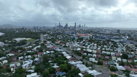 Establishing-pull-away-drone-shot-of-Brisbane-City-from-above-Dutton-Park