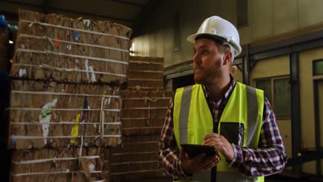 male worker using digital tablet 4k