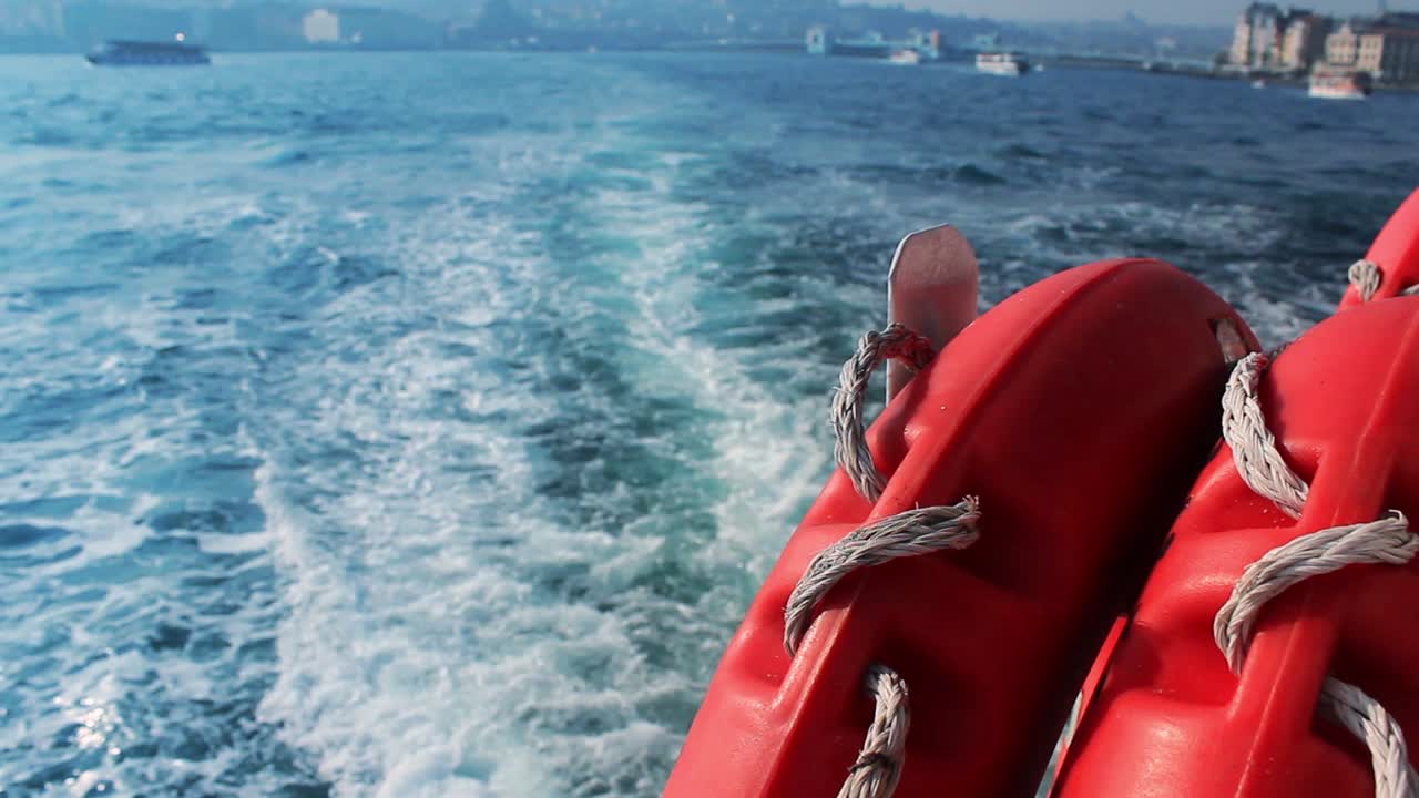 паромная водная тропа в море 2