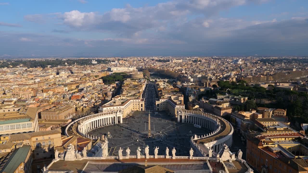 산 피에트로 광장 (piazza san pietro) 은 성 베드로 대성당 바로 앞에 있는 광장이다. 바티칸 시, 로마, 이탈리아.
