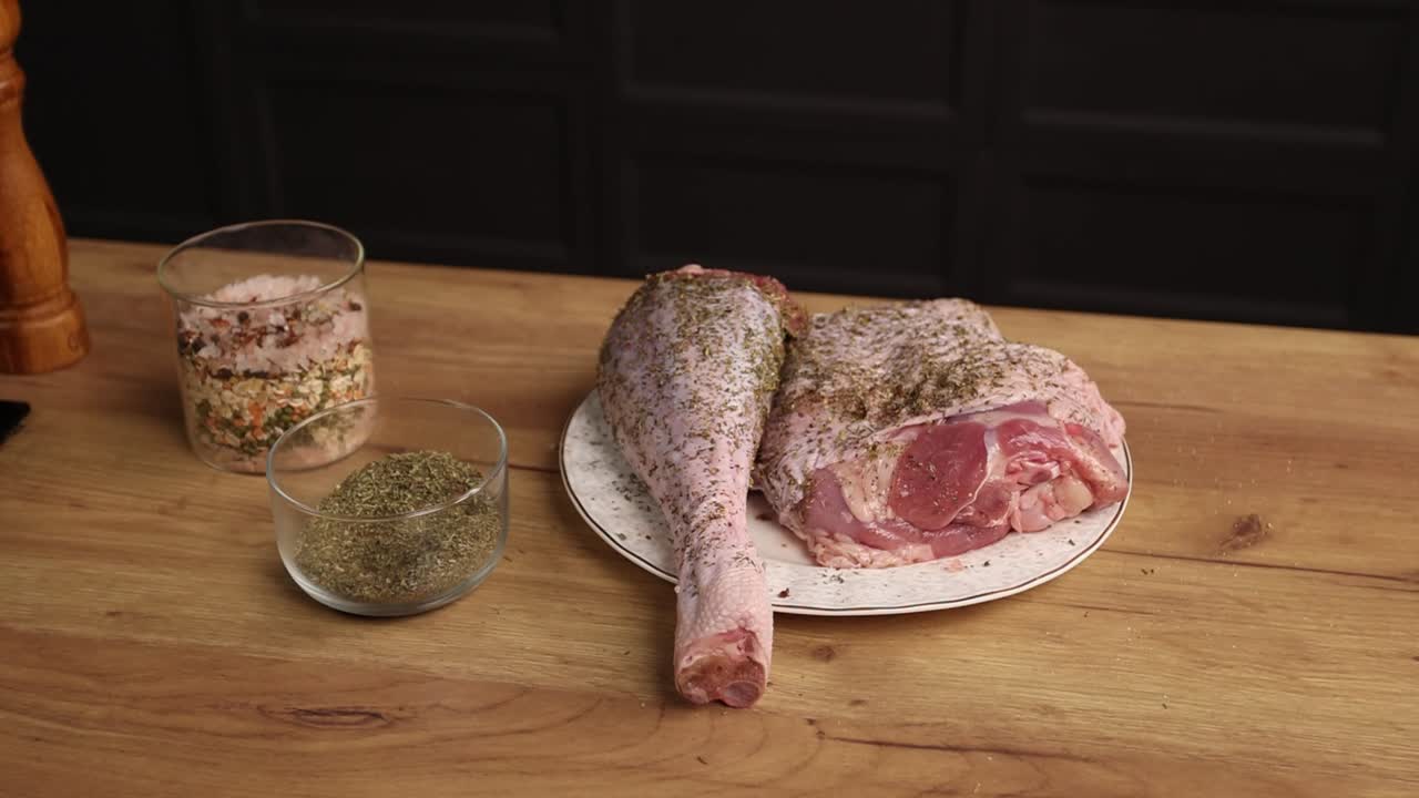 patas de pavo crudas listas para cocinar